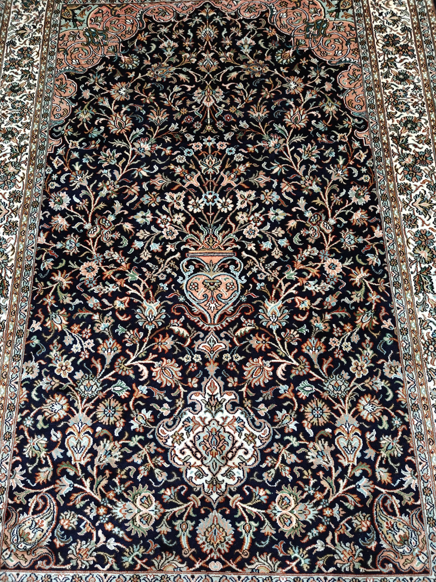 Exquisite 6ft x 4ft Silk on Cotton Kashmiri Hand-Knotted Carpet
