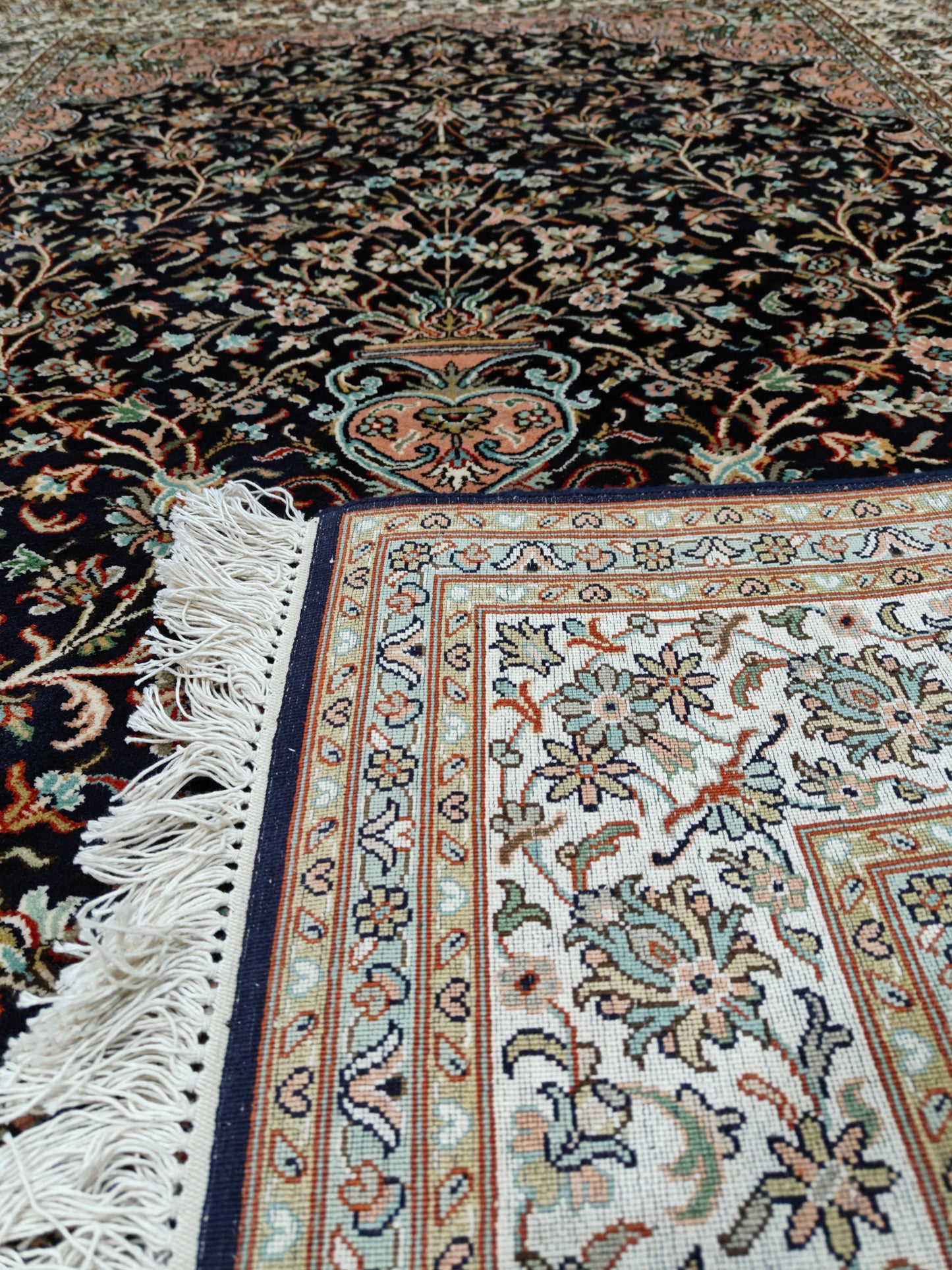 Exquisite 6ft x 4ft Silk on Cotton Kashmiri Hand-Knotted Carpet