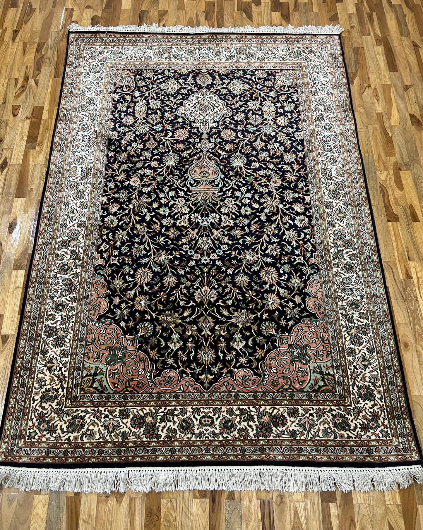 Exquisite 6ft x 4ft Silk on Cotton Kashmiri Hand-Knotted Carpet