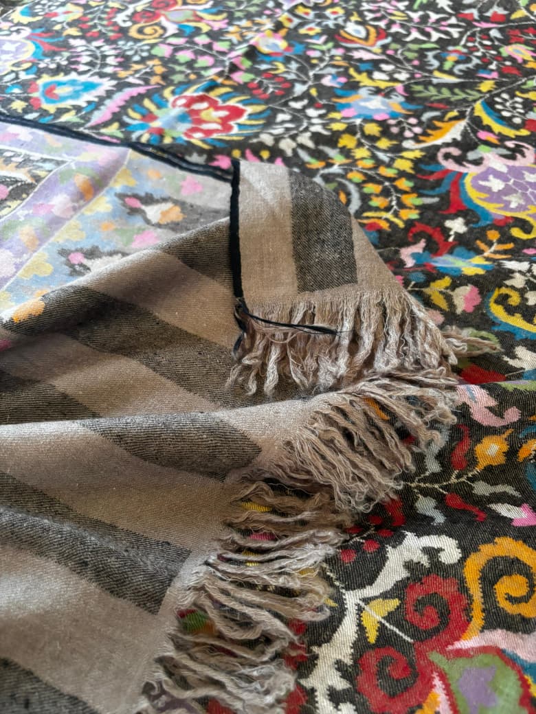 Charcoal Grey Masterpiece Kani Pashmina Shawl Timeless Wrap Collector's Exclusive Handmade Handwoven S.S