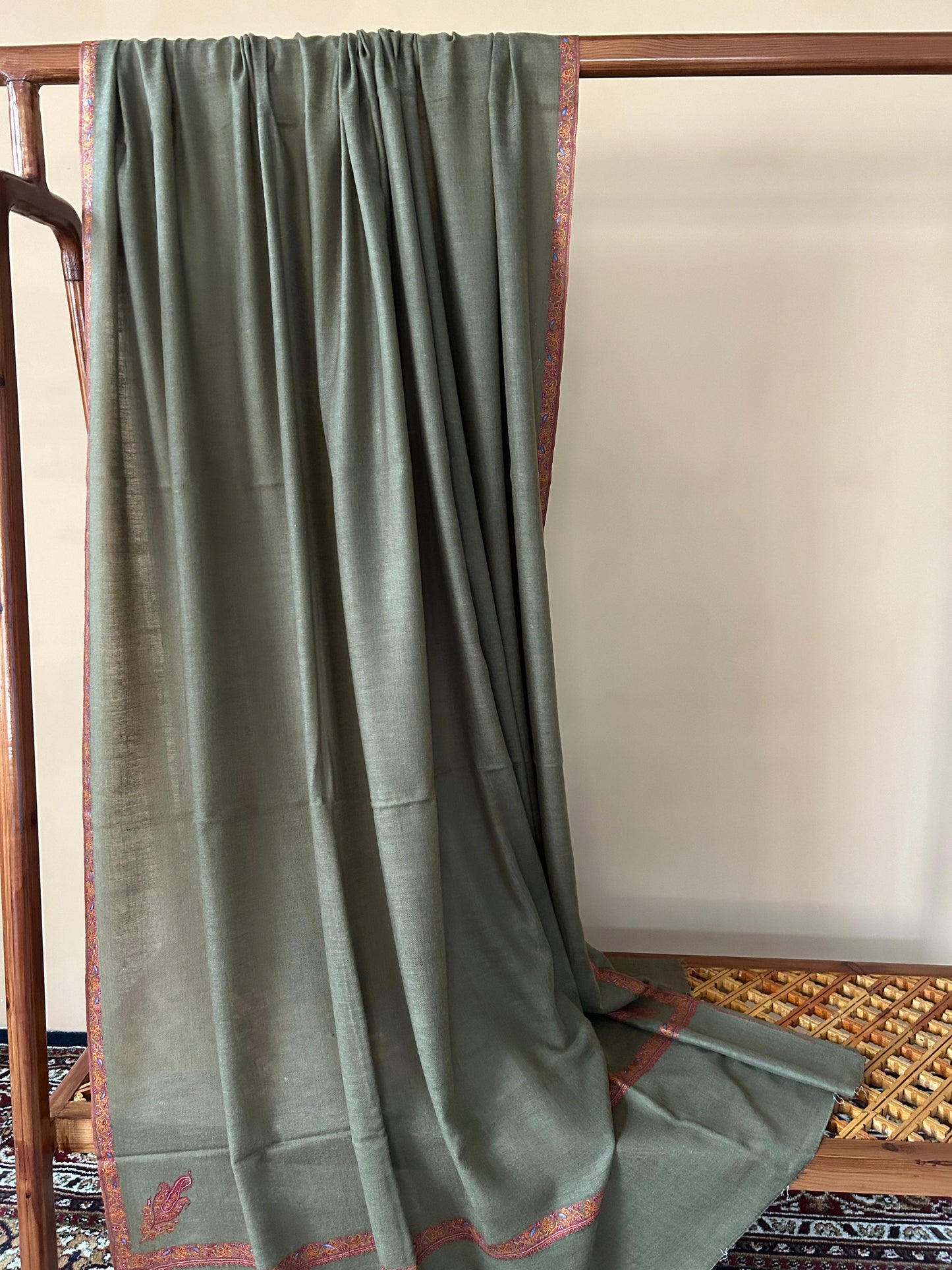 Natural Zati Tone Pure Cashmere Gents Size 154x275 inches, Handmade Kashmir Sozni Embroidery Hashidar Wrap