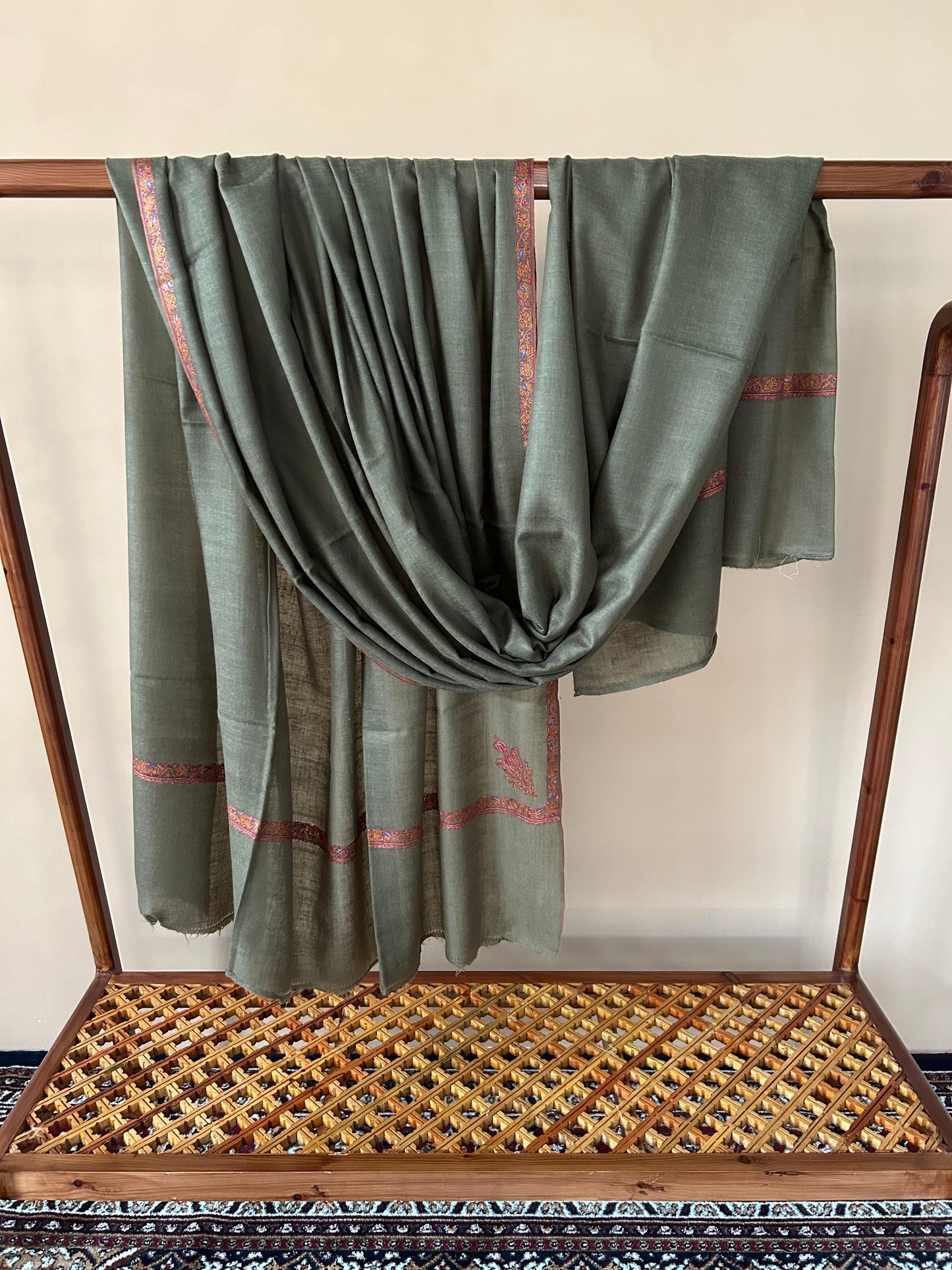 Natural Zati Tone Pure Cashmere Gents Size 154x275 inches, Handmade Kashmir Sozni Embroidery Hashidar Wrap