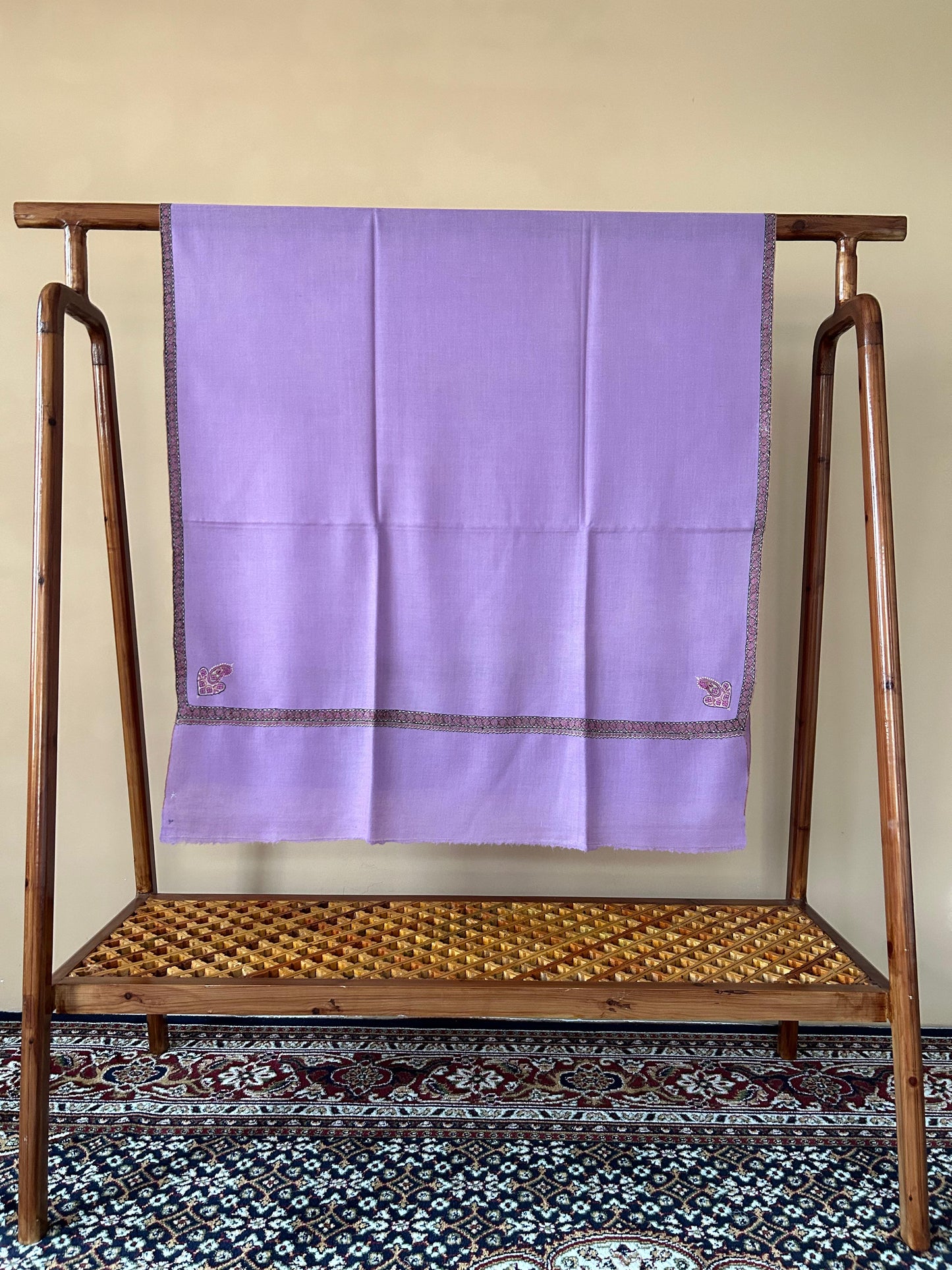 Lavender Pure Kashmir Pashmina Handmade Sozni Embroidered Pashmina Shawl